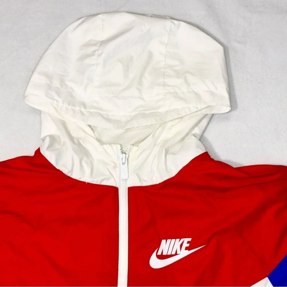 Nike windrunner jacket
